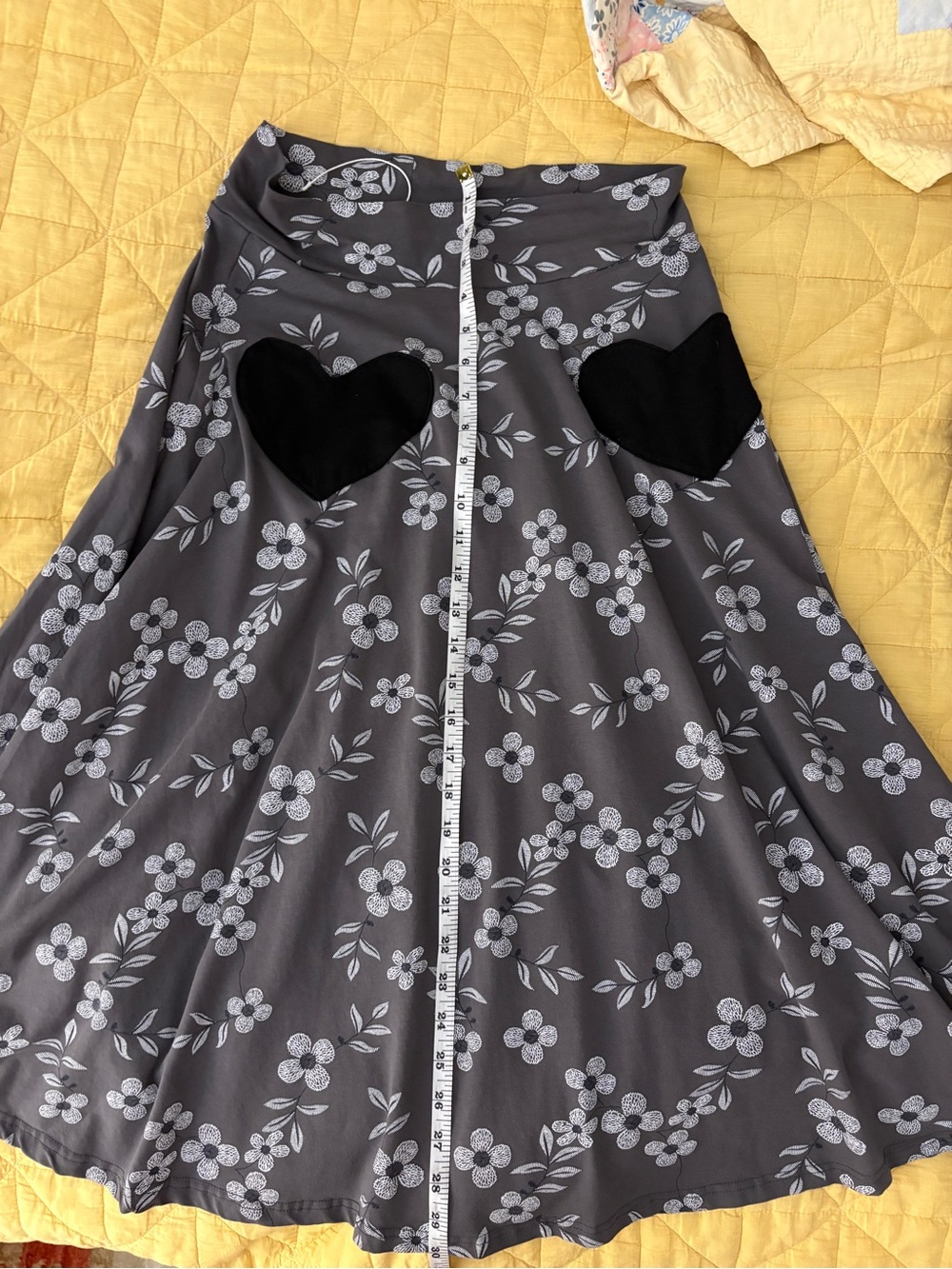 NWOT Bobbi Dazzler/Rhumba Heart-Pocket Floral A-Line Skirt in Charcoal Gray -Med